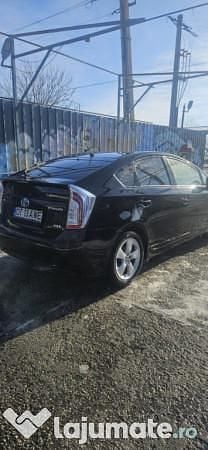 Second-hand Toyota Prius 2012 Hatchback