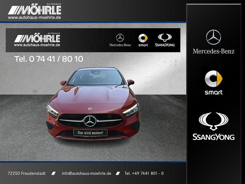 Utilizat 2024 Mercedes A200 Progressive | 36.607 EUR (Scump) - Imagine 1/1