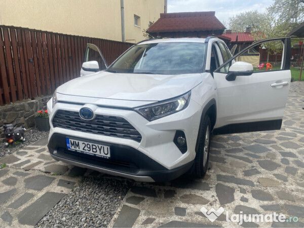 Alb Utilizat 2021 Toyota RAV4 SUV | 19.800 EUR - Imagine 1/4