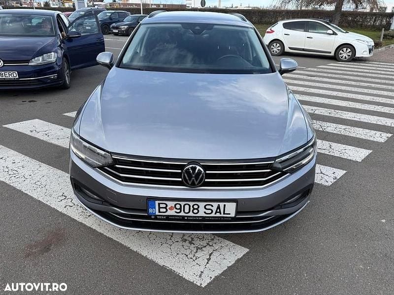Second-hand VW Passat Comfortline 150 CP (110 kW) 2021 Culoareargint Break