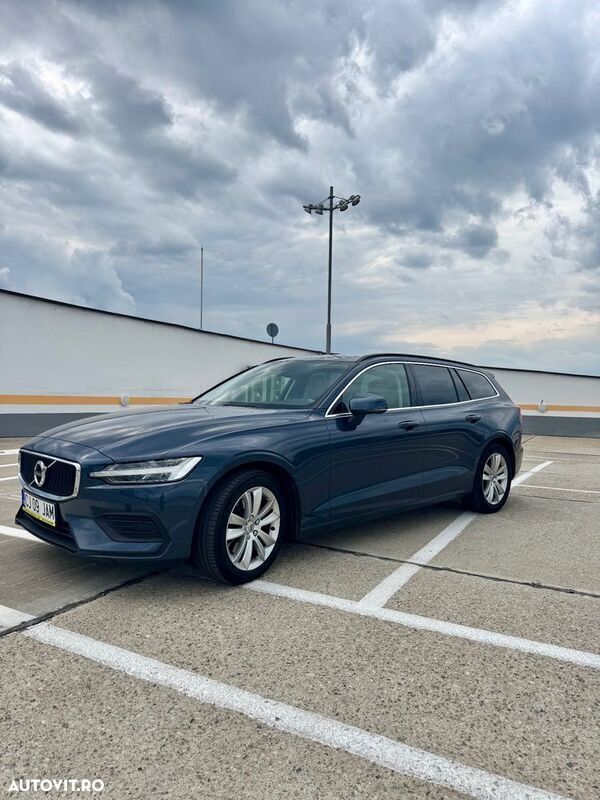 Albastru Utilizat 2022 Volvo V60 Break | 21.950 EUR (Preț OK) - Imagine 1/4