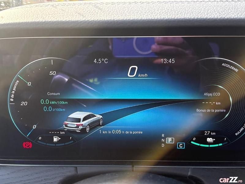 Second-hand Mercedes E300 320 CP (235 kW) 2022 Albastru Berlinǎ