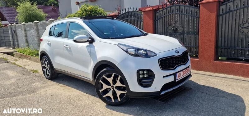 Alb Utilizat 2017 Kia Sportage Vision SUV | 13.990 EUR (Super Preț) - Imagine 1/4