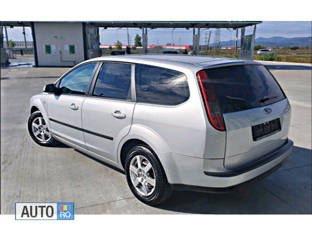 Second-hand Ford Focus 109 CP (80 kW) 2007 Gri Break