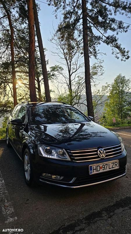 Culoarenegru Utilizat 2013 VW Passat Highline Break | 6.950 EUR (Preț OK) - Imagine 1/4