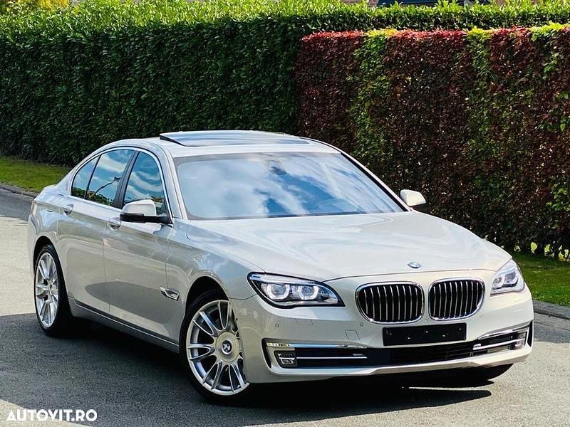 Second-hand BMW 730 Comfort Edition 258 CP (189 kW) 2012 Culoarebej Berlinǎ