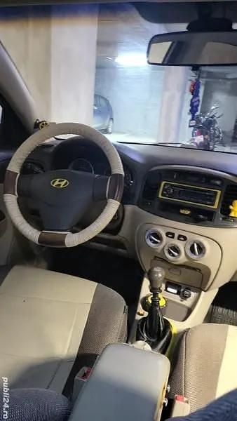 Second-hand Hyundai Accent 81 CP (59 kW) 2008 Berlinǎ