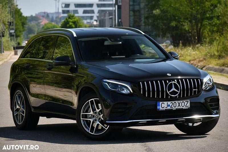 Culoarenegru Utilizat 2017 Mercedes GLC250 AMG line SUV | 26.299 EUR (Preț OK) - Imagine 1/4