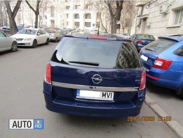 Second-hand Opel Astra Cosmo 150 CP (110 kW) 2006 Albastru Break