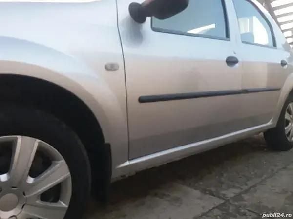 Second-hand Dacia Logan 75 CP (55 kW) 2007 Berlinǎ