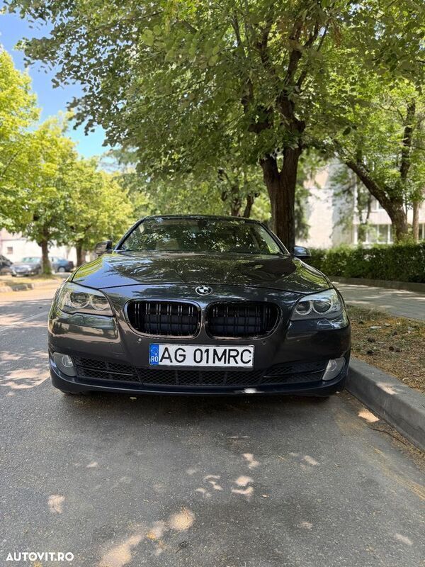 Gri Utilizat 2011 BMW 520 Berlinǎ | 10.900 EUR (Preț OK) - Imagine 1/4