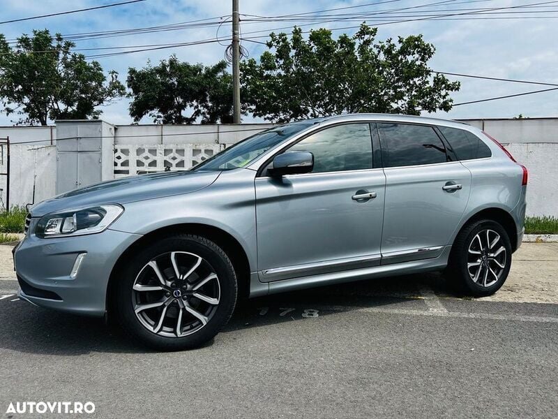 Gri Utilizat 2017 Volvo XC60 SUV | 17.900 EUR (Super Preț) - Imagine 1/4