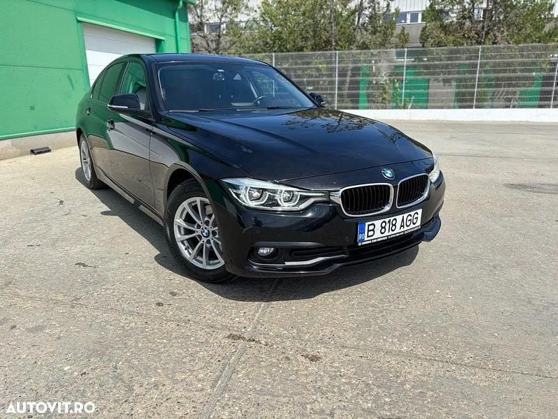 Culoarenegru Utilizat 2016 BMW 318 Advantage Berlinǎ | 11.500 EUR (Preț OK) - Imagine 1/4