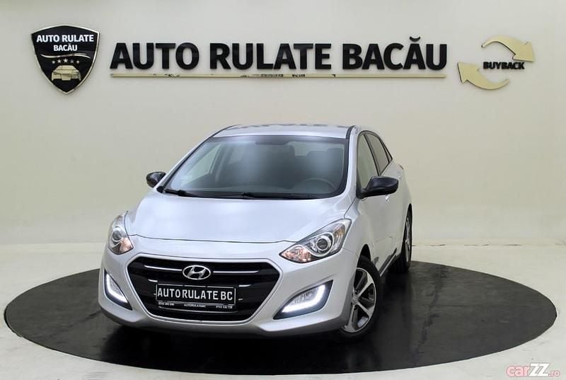 Utilizat 2016 Hyundai i30 Hatchback | 8.990 EUR (Super Preț) - Imagine 1/4