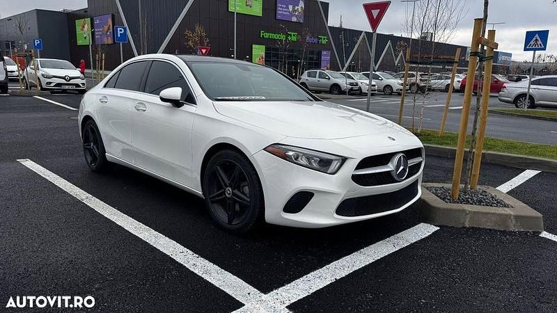 Culoarealb Utilizat 2019 Mercedes A220 Berlinǎ | 22.300 EUR - Imagine 1/4