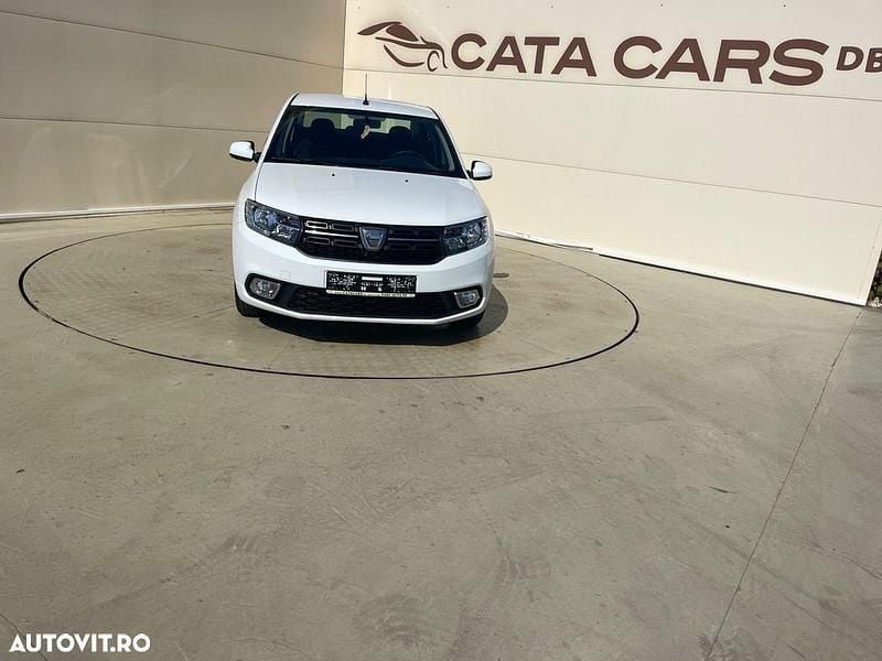Culoarealb Utilizat 2020 Dacia Logan Berlinǎ | 8.470 EUR (Preț OK) - Imagine 1/4