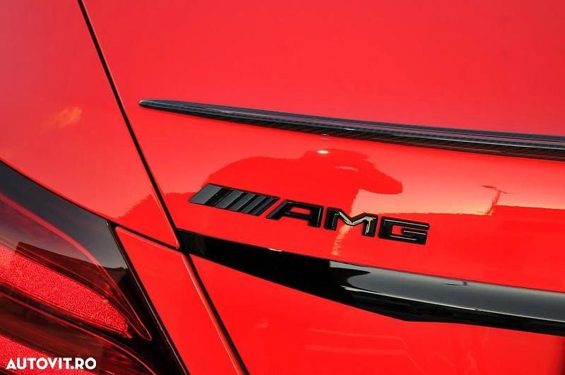 Second-hand Mercedes E43 AMG AMG 401 CP (294 kW) 2018 Culoarerosu Berlinǎ