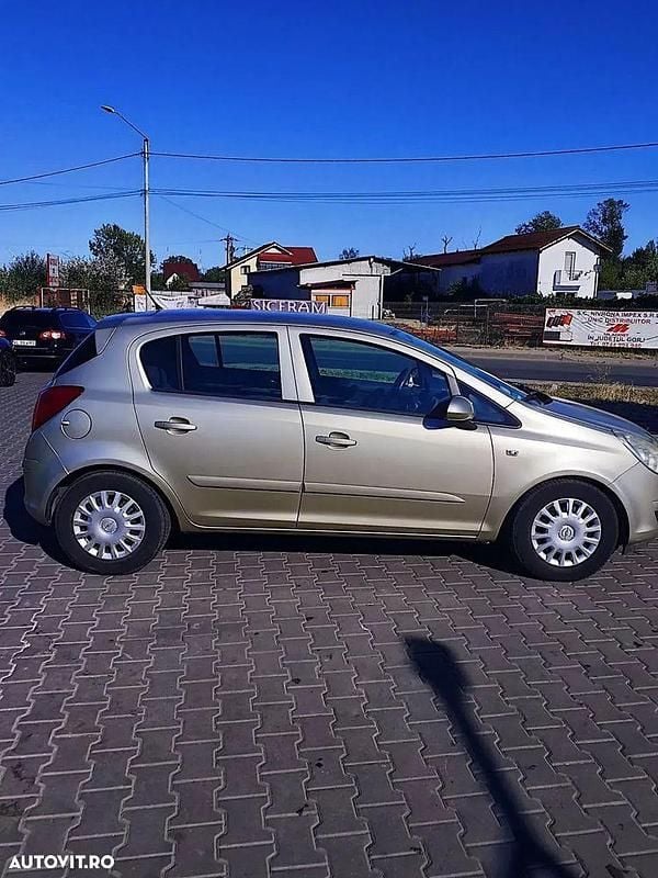 Culoaregalbeuriu Utilizat 2007 Opel Corsa | 2.100 EUR (Preț OK) - Imagine 1/4