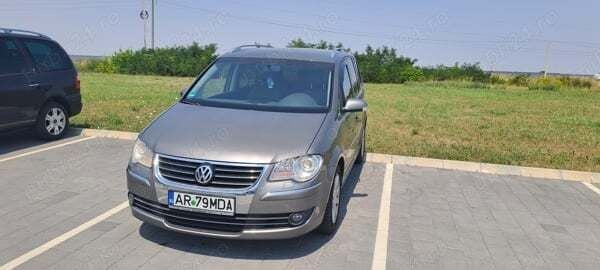 Utilizat 2007 VW Touran Monovolum | 3.499 EUR (Preț OK) - Imagine 1/4