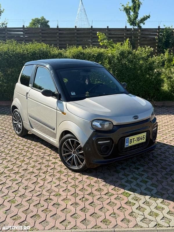 Gri Utilizat 2021 Microcar M.Go Hatchback | 6.500 EUR - Imagine 1/4