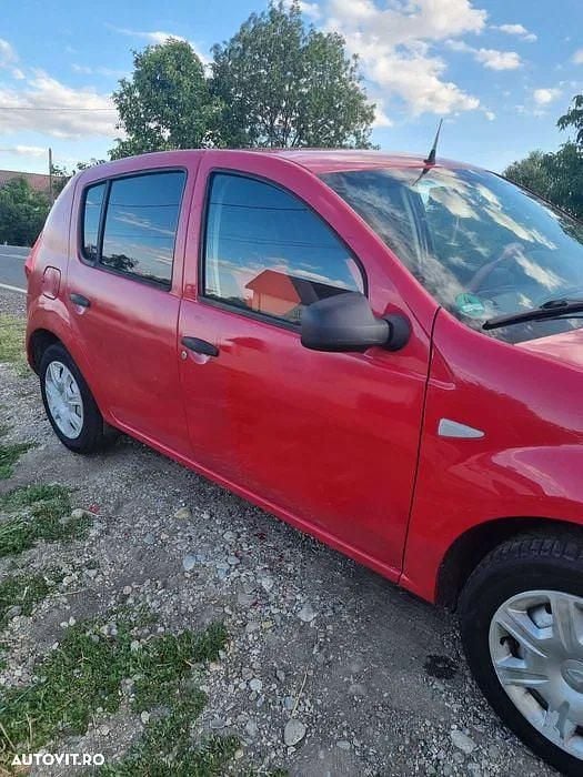 Second-hand Dacia Sandero 75 CP (55 kW) 2009 Culoarerosu Berlinǎ