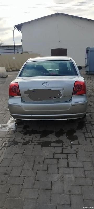 Utilizat 2004 Toyota Avensis Berlinǎ | 1.200 EUR - Imagine 1/4