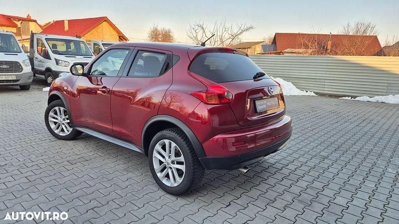 Second-hand Nissan Juke Tekna 110 CP (80 kW) 2013 Culoarerosu SUV