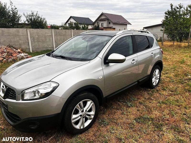 Culoaregri Utilizat 2012 Nissan Qashqai SUV | 5.599 EUR (Preț bun) - Imagine 1/4