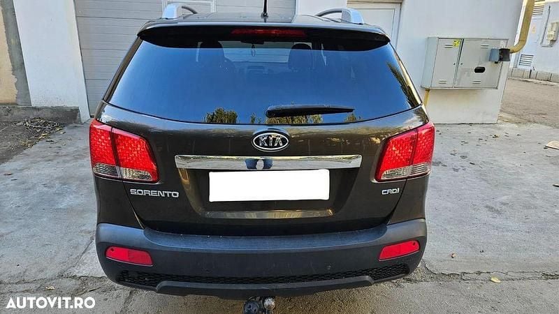 Second-hand Kia Sorento Classic 197 CP (144 kW) 2011 Culoaremaro SUV