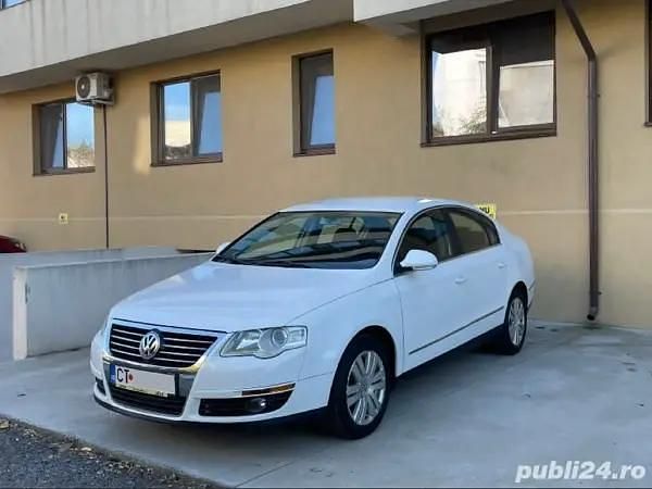 Alb Utilizat 2009 VW Passat Berlinǎ | 2.600 EUR (Super Preț) - Imagine 1/4