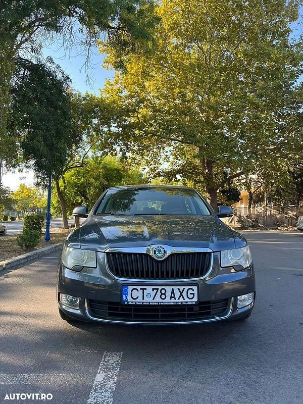 Second-hand Skoda Superb Ambition 140 CP (102 kW) 2009 Culoaregri Berlinǎ
