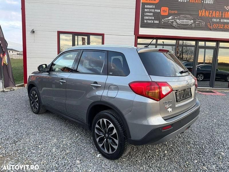Second-hand Suzuki Vitara 120 CP (88 kW) 2017 Culoareargint SUV