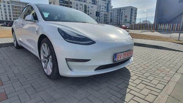 Alb Utilizat 2019 Tesla Model 3 Long Range Berlinǎ | 20.300 EUR - Imagine 1/4