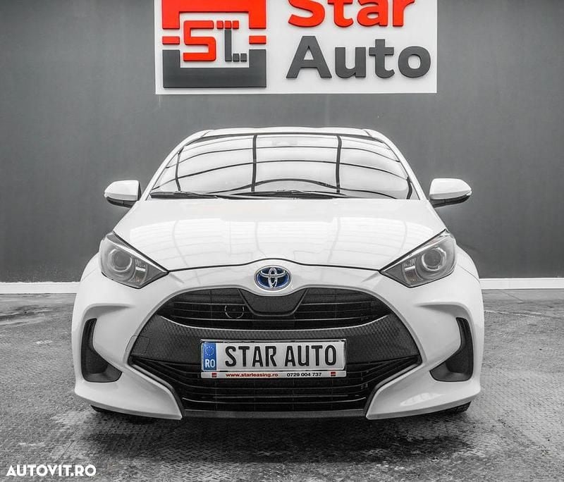 Second-hand Toyota Yaris Hybrid Style 92 CP (67 kW) 2023 Culoarealb Hatchback
