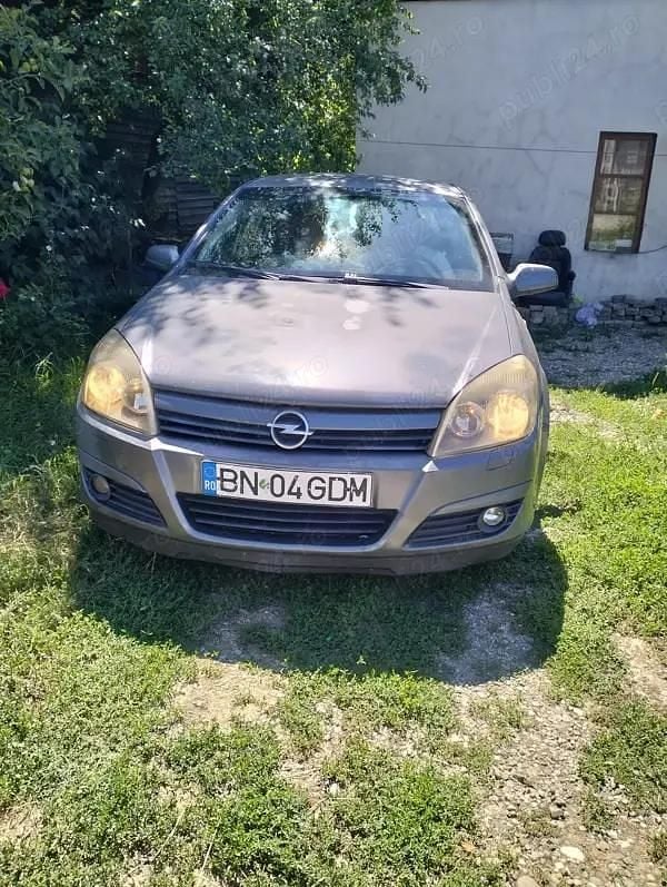 Utilizat 2005 Opel Astra Hatchback | 1.200 EUR (Preț OK) - Imagine 1/4