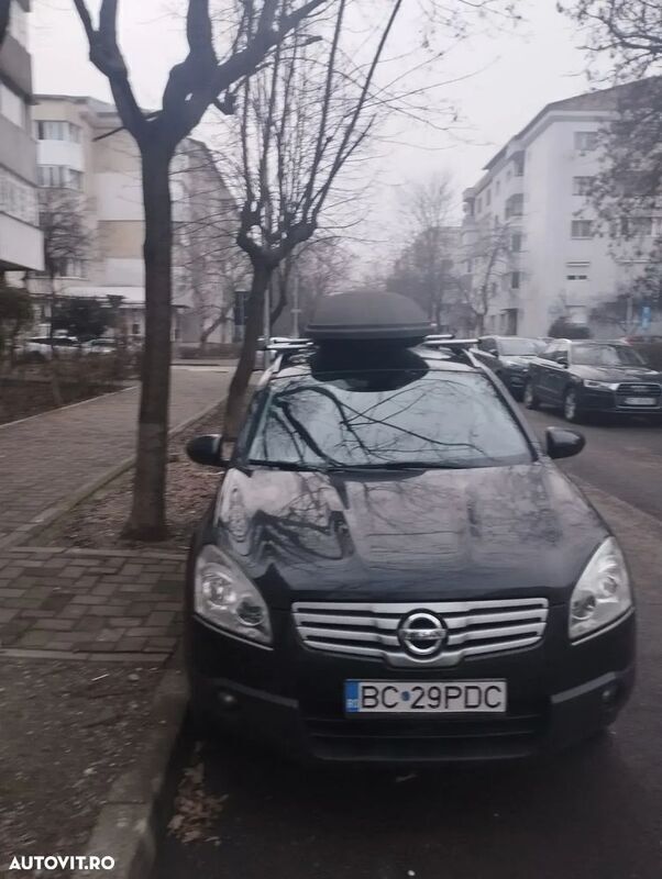 Negru Utilizat 2009 Nissan Qashqai +2 Tekna SUV | 5.200 EUR (Preț OK) - Imagine 1/4