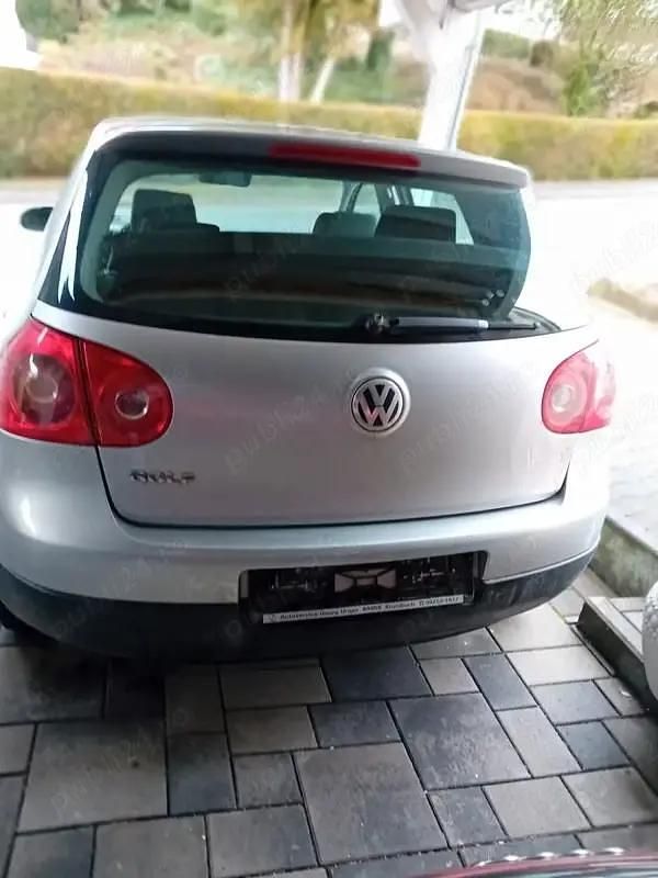 Second-hand VW Golf V 117 CP (86 kW) 2004 Hatchback