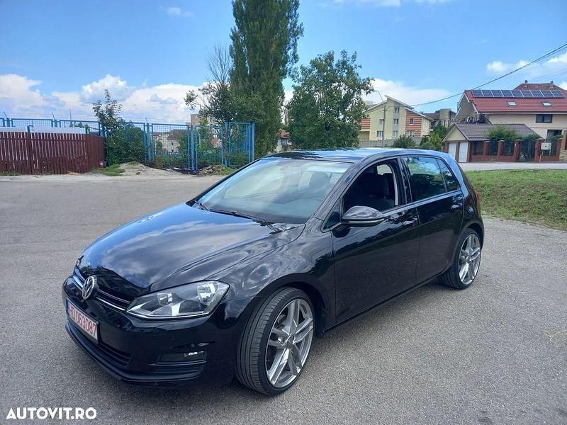 Culoarenegru Utilizat 2014 VW Golf VII Comfortline Hatchback | 7.650 EUR (Preț OK) - Imagine 1/4