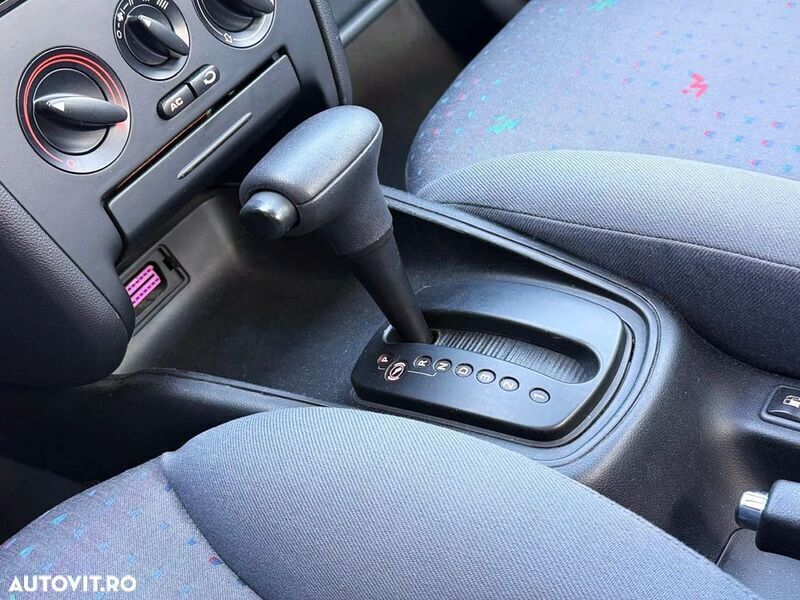 Gri Utilizat 2000 Seat Toledo Berlinǎ | 2.999 EUR - Imagine 1/4