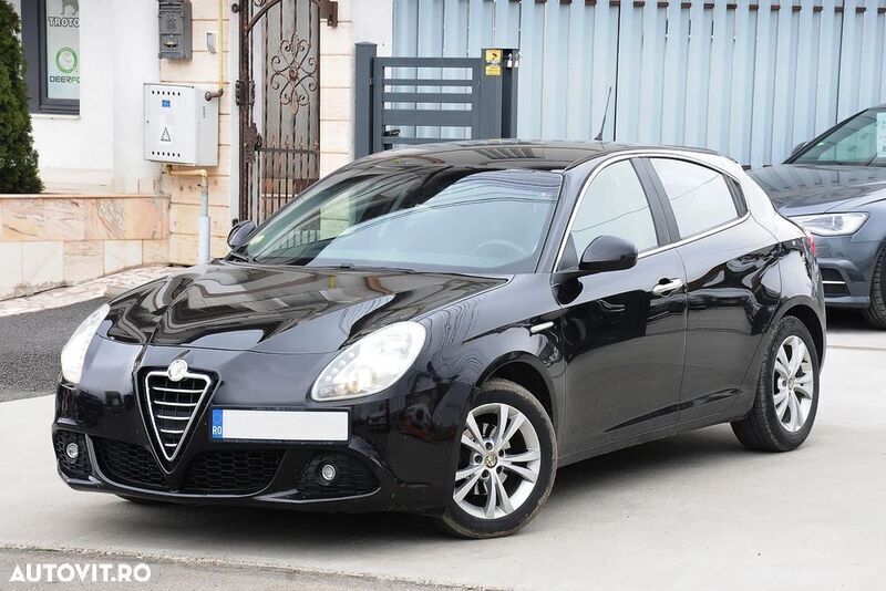 Negru Utilizat 2011 Alfa Romeo Giulietta Progression Hatchback | 4.999 EUR - Imagine 1/4