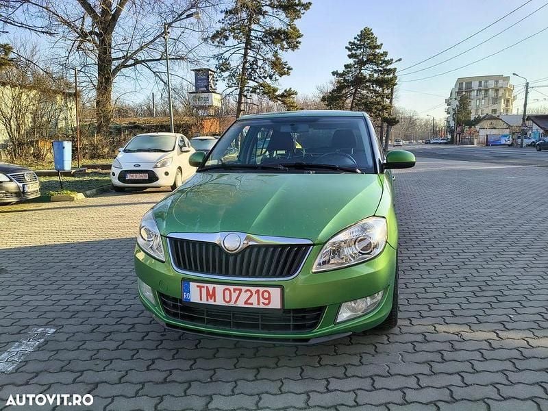 Second-hand Skoda Fabia Classic 90 CP (66 kW) 2011 Culoareverde Hatchback