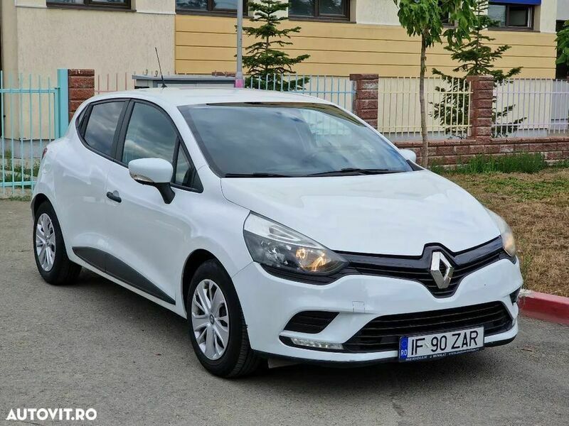 Alb Utilizat 2017 Renault Clio IV Hatchback | 8.900 EUR (Puțin scump) - Imagine 1/4
