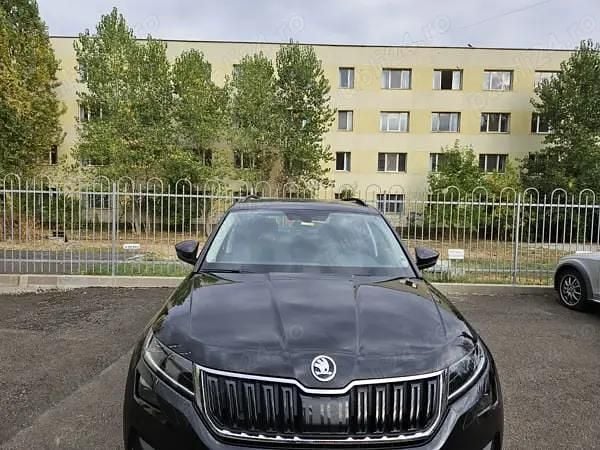 Negru Utilizat 2020 Skoda Kodiaq Ambition SUV | 23.500 EUR (Preț bun) - Imagine 1/4