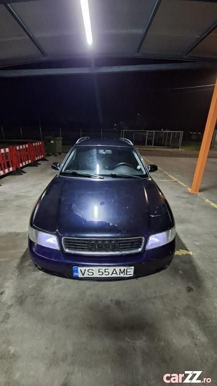 Albastru Utilizat 2001 Audi A4 Break | 1.500 EUR (Preț bun) - Imagine 1/4