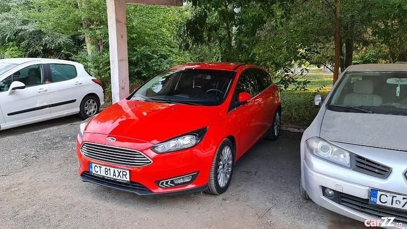 Roșu Utilizat 2016 Ford Focus Titanium Hatchback | 8.400 EUR (Preț OK) - Imagine 1/4