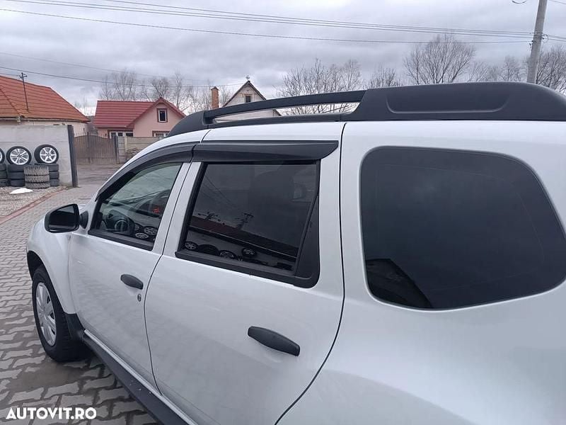 Second-hand Dacia Duster Lauréate 105 CP (77 kW) 2013 Culoarealb SUV