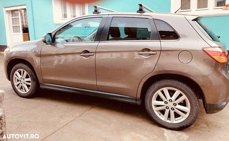 Second-hand Mitsubishi ASX Intense 150 CP (110 kW) 2013 Culoaremaro SUV