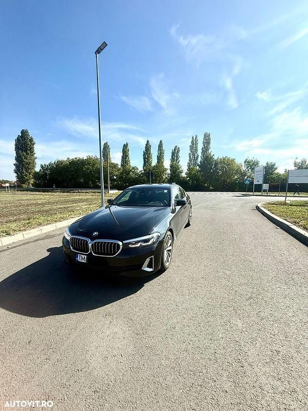 Culoarenegru Utilizat 2022 BMW 520 Comfort Edition Berlinǎ | 30.450 EUR (Preț OK) - Imagine 1/4