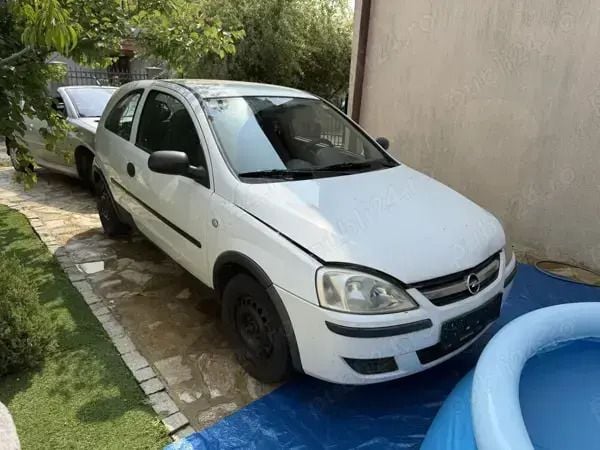Utilizat 2006 Opel Corsa Hatchback | 400 EUR (Super Preț) - Imagine 1/4