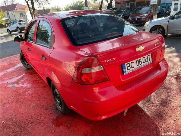 Second-hand Chevrolet Aveo 101 CP (74 kW) 2010 Rosu Berlinǎ